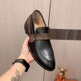 Picture of Louis Vuitton Shoes _SKULVsz38-442Cn063313806